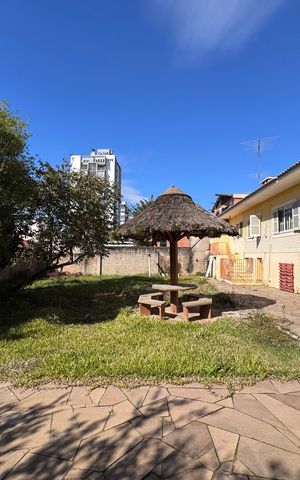 Casa para alugar com 300m², 4 quartos e 2 vagas