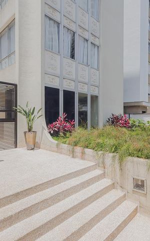 Apartamento à venda com 193m², 4 quartos e 2 vagasEntrada