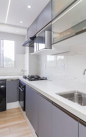Apartamento à venda com 40m², 2 quartos e 1 vaga Apartamento à venda com 40m², 2 quartos e 1 vagaCozinha e Área de Serviço