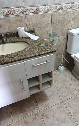 Casa para alugar com 192m², 3 quartos e 8 vagasBanheiro de serviço