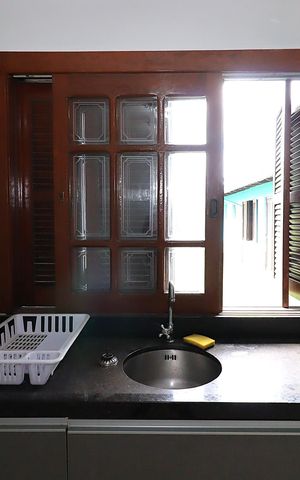 Casa para alugar com 192m², 3 quartos e 8 vagasCozinha