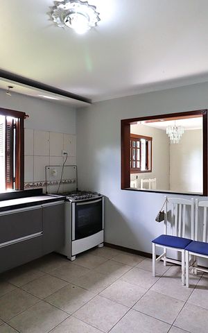Casa para alugar com 192m², 3 quartos e 8 vagasCozinha