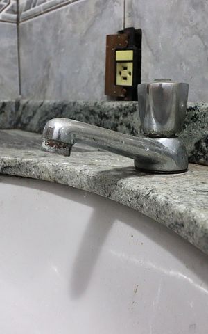 Casa para alugar com 192m², 3 quartos e 8 vagasBanheiro social