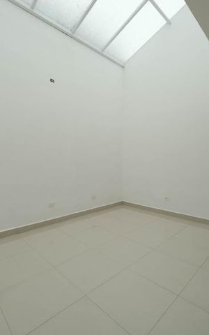 Casa à venda com 261m², 4 quartos e 4 vagasSala