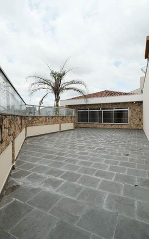 Casa à venda com 261m², 4 quartos e 4 vagasQuintal