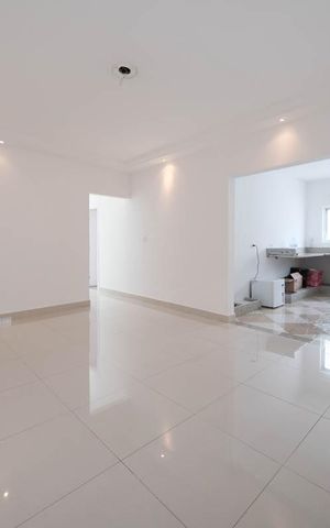 Casa à venda com 261m², 4 quartos e 4 vagasSala/Cozinha