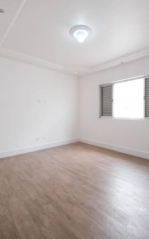 Casa à venda com 261m², 4 quartos e 4 vagasQuarto 3