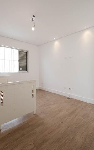 Casa à venda com 261m², 4 quartos e 4 vagasQuarto 2