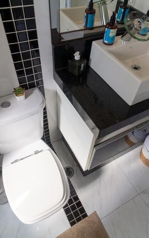 Apartamento à venda com 115m², 3 quartos e 2 vagas Apartamento à venda com 115m², 3 quartos e 2 vagasBanheiro 1