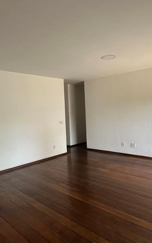 Apartamento à venda com 120m², 4 quartos e 3 vagasSala