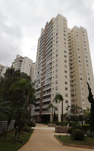 Apartamento à venda com 128m², 3 quartos e 2 vagasFachada