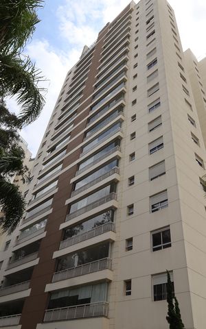 Apartamento à venda com 128m², 3 quartos e 2 vagasFachada
