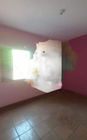 Casa à venda com 185m², 3 quartos e 2 vagas