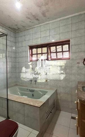Casa à venda com 231m², 3 quartos e 4 vagas