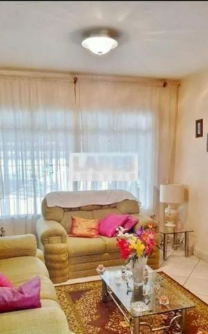 Casa à venda com 150m², 3 quartos e 2 vagas