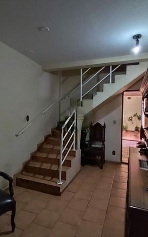 Casa à venda com 230m², 5 quartos e 3 vagas