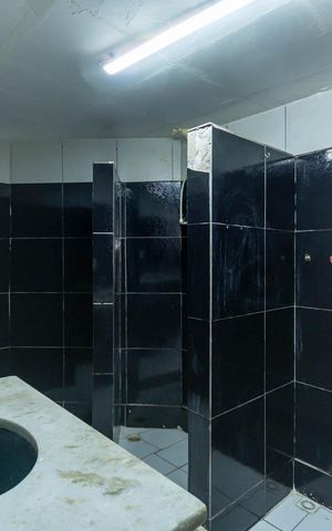 Casa à venda com 200m², 5 quartos e sem vagaBanheiro 2
