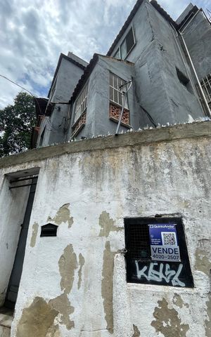 Casa à venda com 200m², 5 quartos e sem vaga Casa à venda com 200m², 5 quartos e sem vagaPlaquinha