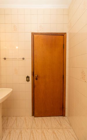Casa para alugar com 178m², 4 quartos e 3 vagas Casa para alugar com 178m², 4 quartos e 3 vagasBanheiro da Suíte