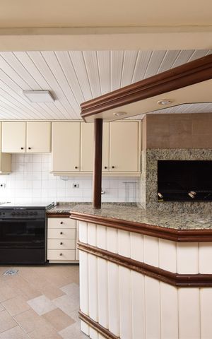 Apartamento à venda com 168m², 4 quartos e 1 vagaÁrea comum - Churrasqueira