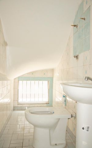 Casa à venda com 183m², 3 quartos e 2 vagasLavabo