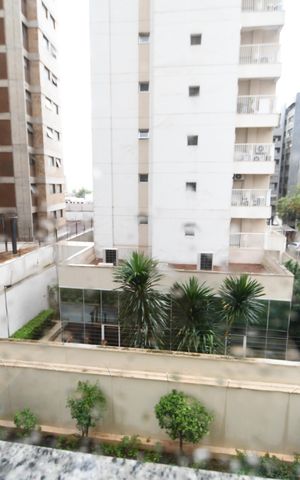 Apartamento à venda com 132m², 3 quartos e 2 vagasQuarto 3 - Vista