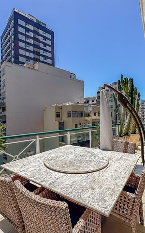 Apartamento à venda com 230m², 2 quartos e 2 vagas Apartamento à venda com 230m², 2 quartos e 2 vagasCobertura