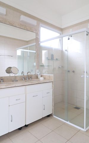 Casa para alugar com 322m², 4 quartos e 4 vagasBanheiro Suíte 1