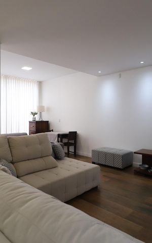 Casa para alugar com 322m², 4 quartos e 4 vagasSala