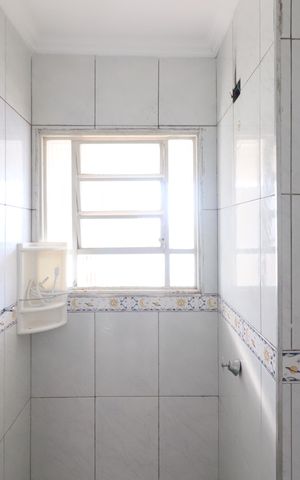 Apartamento à venda com 48m², 2 quartos e sem vagaBanheiro