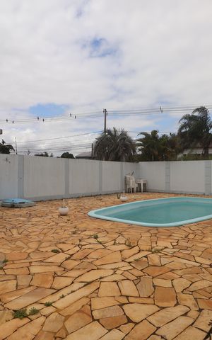 Casa de condomínio à venda com 173m², 3 quartos e 2 vagasÁrea comum - Piscina