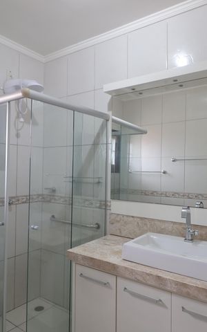 Casa de condomínio à venda com 173m², 3 quartos e 2 vagasBanheiro da Suíte 2