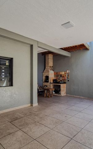 Casa à venda com 220m², 4 quartos e 3 vagas Casa à venda com 220m², 4 quartos e 3 vagasGaragem casa 1