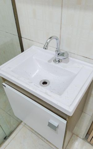Casa à venda com 220m², 4 quartos e 3 vagas Casa à venda com 220m², 4 quartos e 3 vagasBanheiro Social ( casa 2