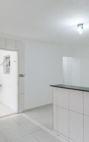 Casa à venda com 220m², 4 quartos e 3 vagas Casa à venda com 220m², 4 quartos e 3 vagasCozinha | Casa 2