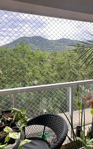 Apartamento à venda com 77m², 3 quartos e 1 vaga Apartamento à venda com 77m², 3 quartos e 1 vagaVaranda