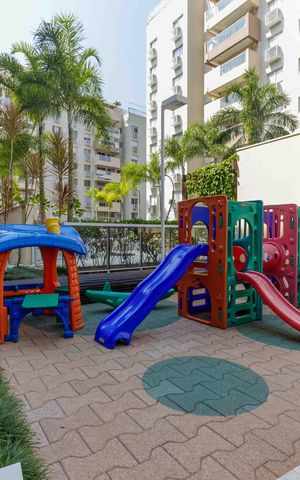 Apartamento à venda com 77m², 3 quartos e 1 vaga Apartamento à venda com 77m², 3 quartos e 1 vagaÁrea comum - Playground