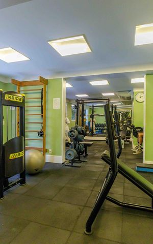 Apartamento à venda com 77m², 3 quartos e 1 vaga Apartamento à venda com 77m², 3 quartos e 1 vagaÁrea comum - Academia