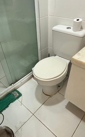 Apartamento à venda com 77m², 3 quartos e 1 vaga Apartamento à venda com 77m², 3 quartos e 1 vagaBanheiro Social