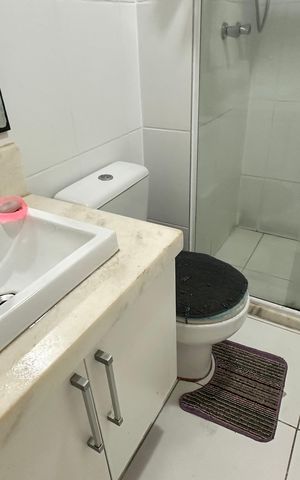 Apartamento à venda com 77m², 3 quartos e 1 vaga Apartamento à venda com 77m², 3 quartos e 1 vagaBanheiro da Suíte