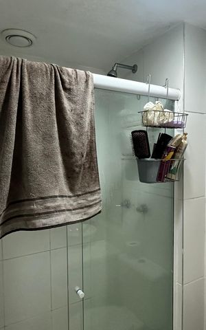 Apartamento à venda com 77m², 3 quartos e 1 vaga Apartamento à venda com 77m², 3 quartos e 1 vagaBanheiro Social