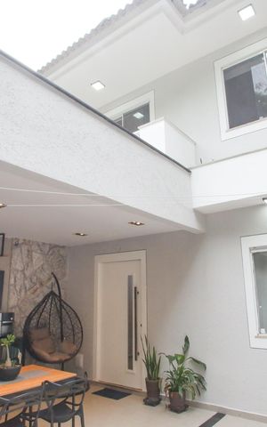 Casa para alugar com 117m², 3 quartos e 2 vagasFrente da Casa
