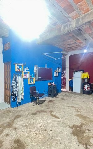 Casa à venda com 200m², 5 quartos e 2 vagas Casa à venda com 200m², 5 quartos e 2 vagasQuintal