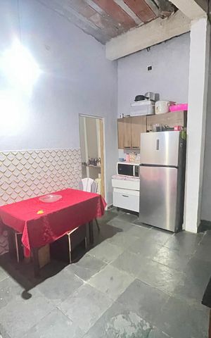 Casa à venda com 200m², 5 quartos e 2 vagas Casa à venda com 200m², 5 quartos e 2 vagasCozinha