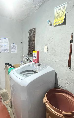 Casa à venda com 200m², 5 quartos e 2 vagas Casa à venda com 200m², 5 quartos e 2 vagasÁrea de Serviço
