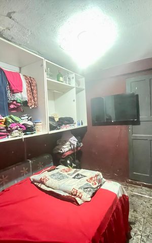 Casa à venda com 200m², 5 quartos e 2 vagas Casa à venda com 200m², 5 quartos e 2 vagasQuarto 1