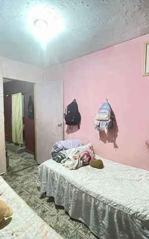 Casa à venda com 200m², 5 quartos e 2 vagas Casa à venda com 200m², 5 quartos e 2 vagasQuarto 2