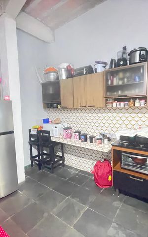 Casa à venda com 200m², 5 quartos e 2 vagas Casa à venda com 200m², 5 quartos e 2 vagasCozinha