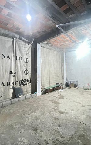 Casa à venda com 200m², 5 quartos e 2 vagas Casa à venda com 200m², 5 quartos e 2 vagasQuintal