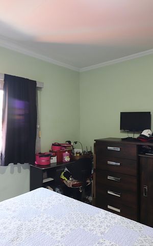 Casa à venda com 175m², 2 quartos e 3 vagasQuarto 